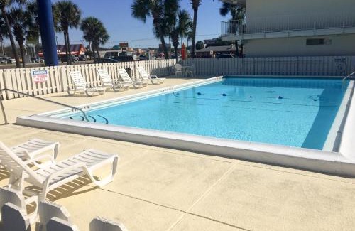 Northwest Pensacola Hotel | Motel 6 - Pensacola West