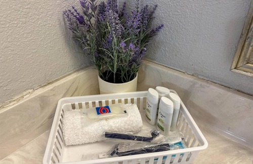 Rochester Hotel | Motel 6 Rochester, NY - Airport