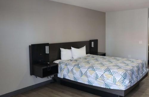 Nestor Hotel | Motel 6-San Diego, CA - Southbay