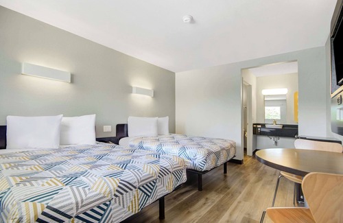 North San Jose Hotel | Motel 6 San Jose, CA - Airport