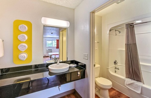 North San Jose Hotel | Motel 6 San Jose, CA - Airport
