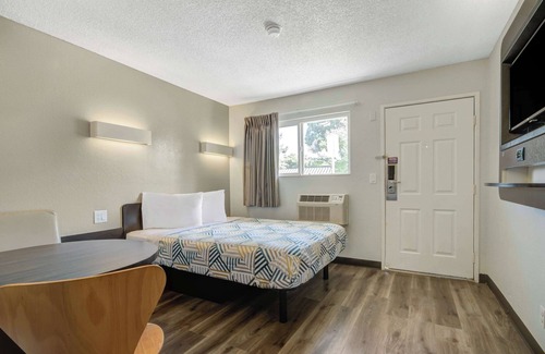 North San Jose Hotel | Motel 6 San Jose, CA - Airport