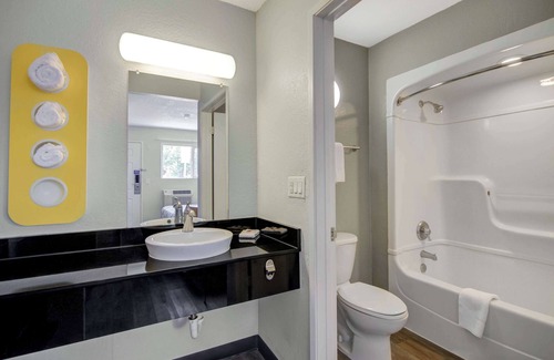 North San Jose Hotel | Motel 6 San Jose, CA - Airport