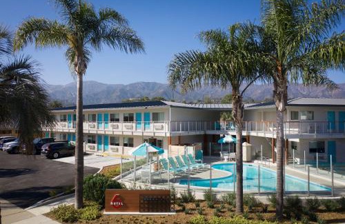 East Beach Hotel | Motel 6-Santa Barbara, CA - Beach