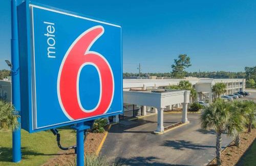 Saraland Hotel | Motel 6-Saraland, AL