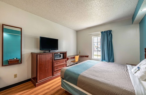 Shreveport Hotel | Motel 6 Shreveport, LA
