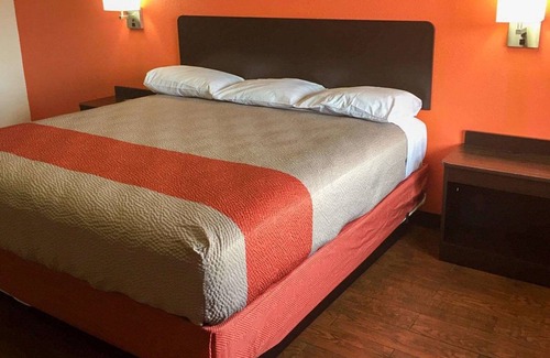 Waco Hotel | Motel 6 Waco, TX