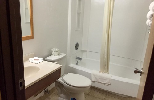 Wilsonville Hotel | Motel 6 Wilsonville, OR - Portland