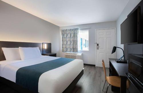 Woodland Hotel | Motel 6-Woodland, CA Sacramento Airport