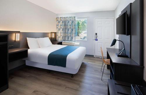 Woodland Hotel | Motel 6-Woodland, CA Sacramento Airport