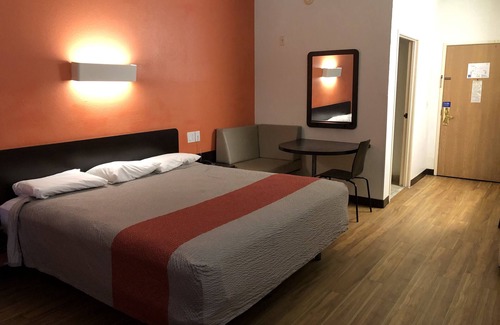 Woodway Hotel | Motel 6 Woodway, TX