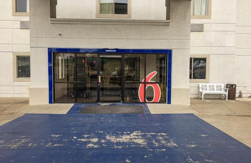 Woodway Hotel | Motel 6-Woodway, TX