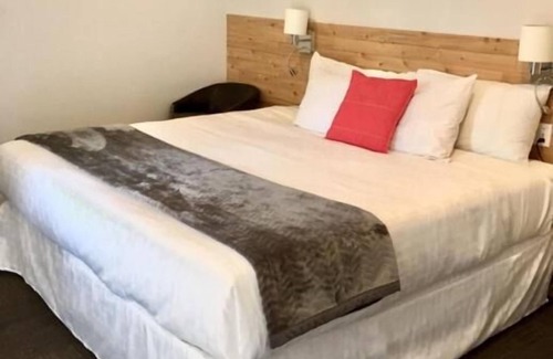 Rimouski-Neigette Hotel | Motel Colonial