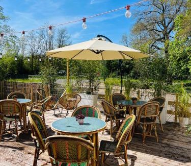 Mesves-sur-Loire Hotel | Motel Les Broussailles