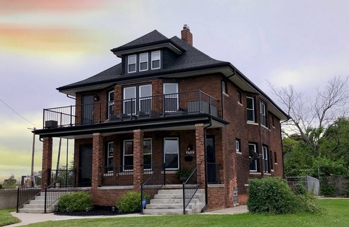 New Center Detroit House | Motown BNB . Experience Detroit in style.