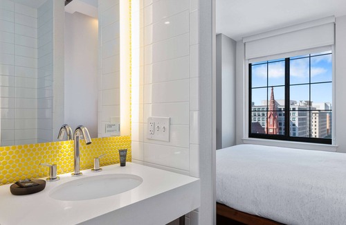 Chinatown Hotel | Motto by Hilton Washington DC City Center