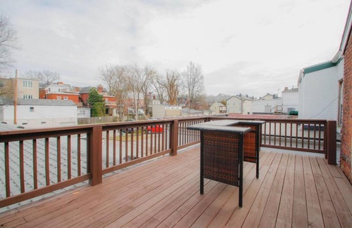 Cherokee Triangle Apartment | Mount Bernadette - Charming historic apartment in the heart of the Louisville Highlands