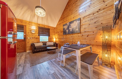 Burnsville Cabin | Mount Mitchell Eco Retreat