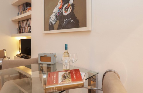 Royal Tunbridge Wells Apartment | MOUNT SION, romantic, luxury holiday cottage in Royal Tunbridge Wells