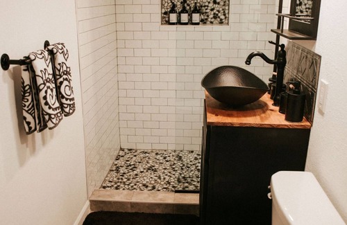 Royal Pines Cabin | Mountain Cabin - Renovated LL of Duplex