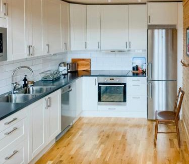 Stoten House | Mountain-Close Cabin With Panoramic View