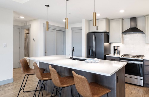Winter Park Condo | Mountain condo w/balcony views & hot tub