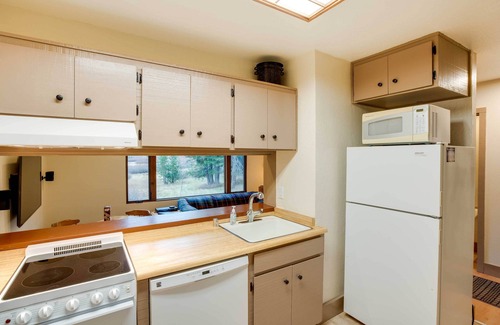 Kirkwood Condo | Mountain Condo w/Fireplace in Kirkwood Ski Resort