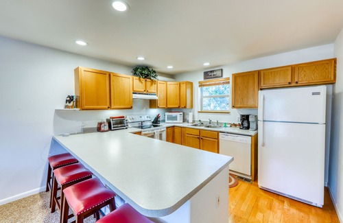 Wildernest Condo | Mountain family townhome w/fireplace, private balcony & beautiful views