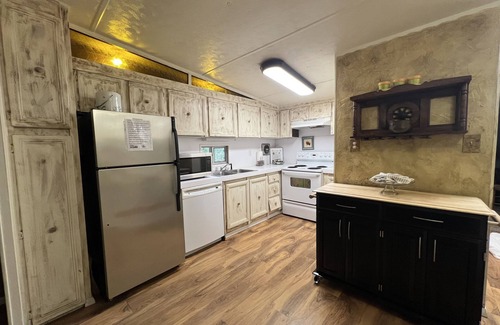 Mount Ida House | Mountain Harbor's four bedroom house by RedAwning