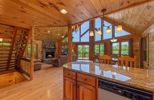 Mineral Bluff House | Mountain High Lodge - Mineral Bluff GA