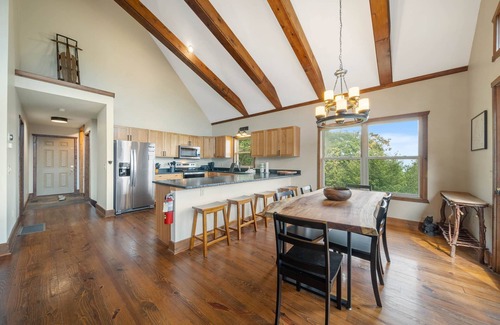 Seven Devils House | Mountain home-exquisite views-Deerwood Retreat