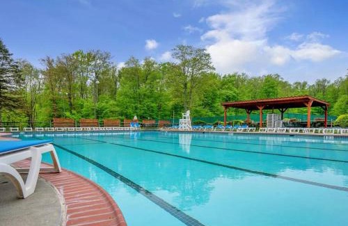 Gouldsboro House | Mountain Lake Hideaway- Hot Tub, Game Room, & Bar!