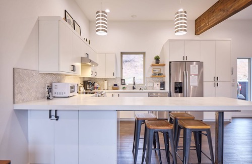 Peshastin House | Mountain Lane Guesthouse-Minutes from Leavenworth