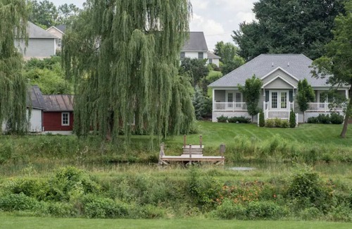 Harrisonburg Apartment | Mountain Laurel Studio - By the Side Of the Road Inn and Cottages