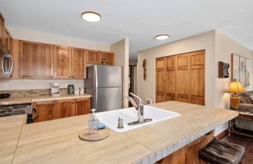 Downtown Leavenworth Condo | Mountain Lodge
