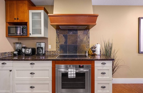 Canmore Condo | Mountain Luxury Resort