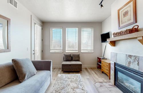 Kimball Junction Apartment | Mountain Majesty Hideaway