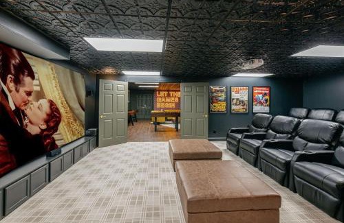 Skyland House | Mountain Mansion Estate Luxurious Family Fun