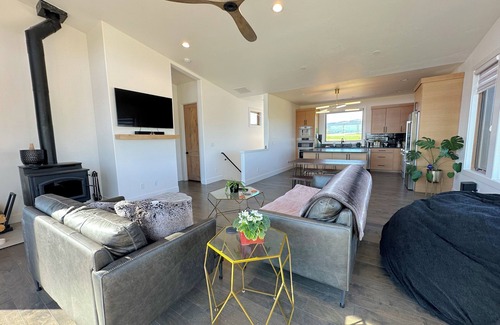 Driggs House | Mountain Modern Escape w/Hot Tub + Teton Views
