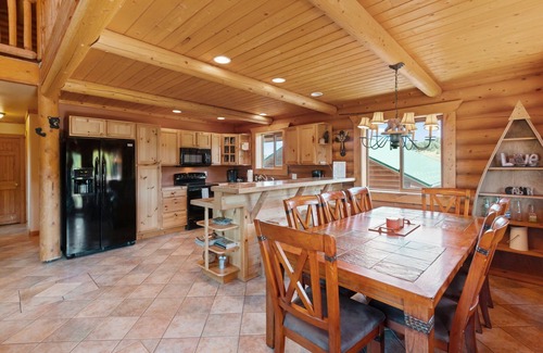 Divide Cabin | Mountain & Pond Views, Hot Tub, Movie Theater