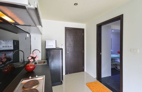 Patong Apartment | Mountain/Poolview Balcony 45M2