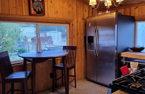 Pine Cabin | Mountain Retreat for Two Plus 1