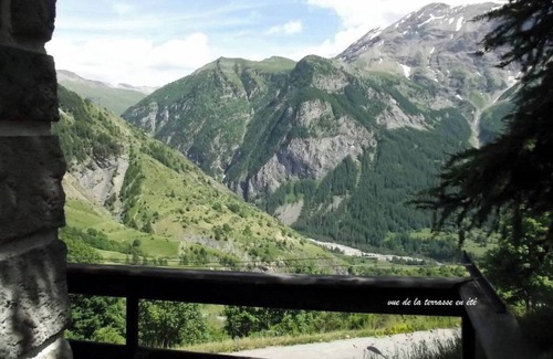 Orcieres-Merlette Apartment | Mountain-side apartment with mountain views, private terrace and Wi-Fi