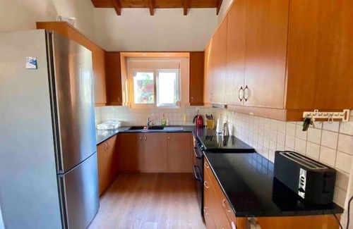 Skotino Villa | Mountain side oasis with view and pool