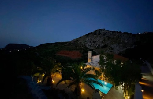 Skotino Villa | Mountain side oasis with view and pool