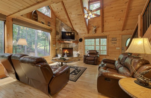 Sautee Nacoochee Cabin | Mountain Time - Luxurious rustic lodge