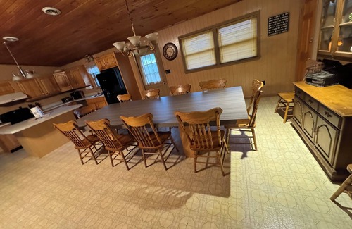 Huntingdon House | Mountain Top Getaway, Panoramic View!