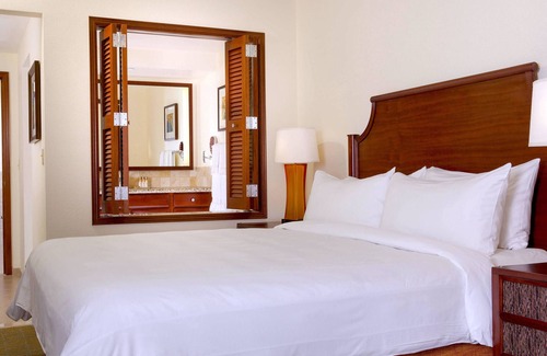 Ko Olina Resort | Mountain View - 1 Bedroom - Marriott's Ko Olina Beach Club - Full Resort Access