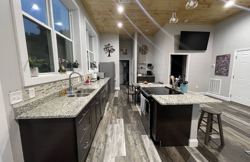 Jefferson City House | Mountain view, beautiful and serene! On more than 20 Acres!