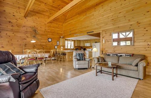 Strong House | Mountain-View Deck! Cabin By Mt Abraham Skiing